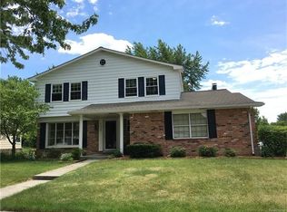 42035 Cherry Hill Rd, Novi, MI 48375