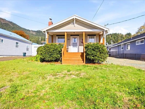 210 Cypress Ave, Garibaldi, OR 97118