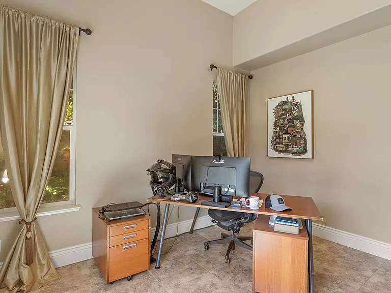 6505 Winter Rush Dr — Photo 17