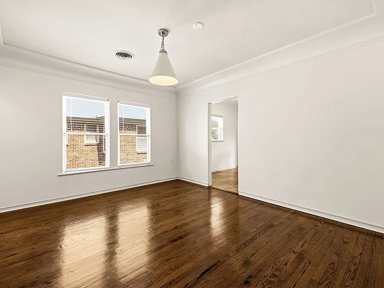 4306 Normandy Ave — Photo 6