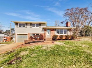 4 Jean Ave, Greenville, SC 29611