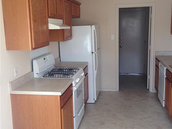 5th image of 11705 Raymond C Ewry Ln