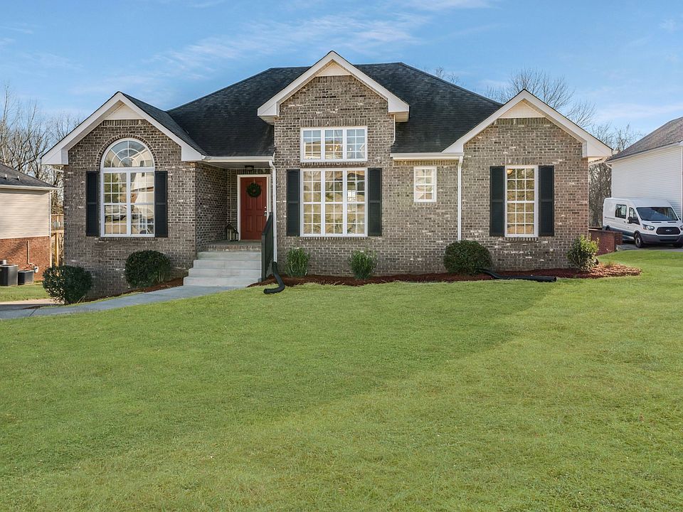 1st image of 131 West Dr