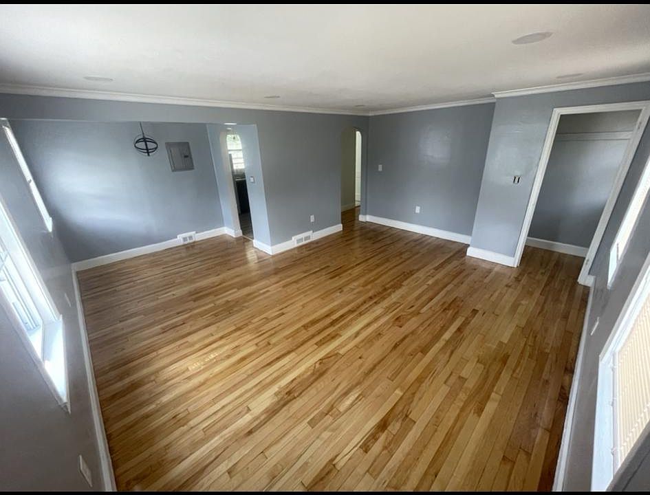 Living Room, angle 1