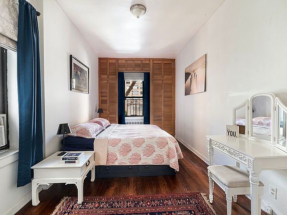 5th image of 133 E 30th St APT 4C