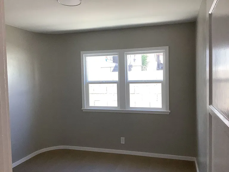 2719 Saturn Ave — Photo 10