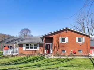 1060 Pittsburgh Rd, Valencia, PA 16059