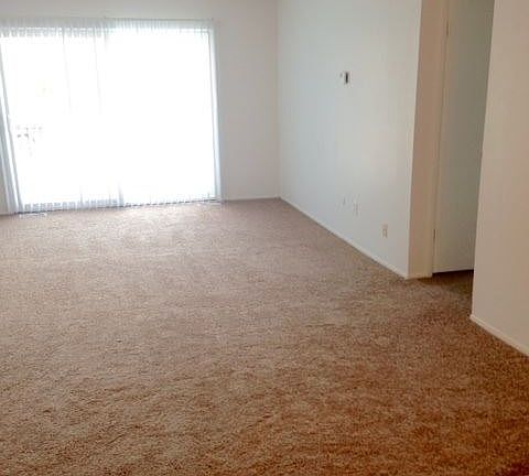 3rd image of 2746 Golfside Dr APT 512
