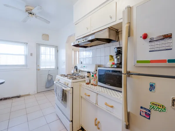 3617 Laconia Avenue image 16 of 46