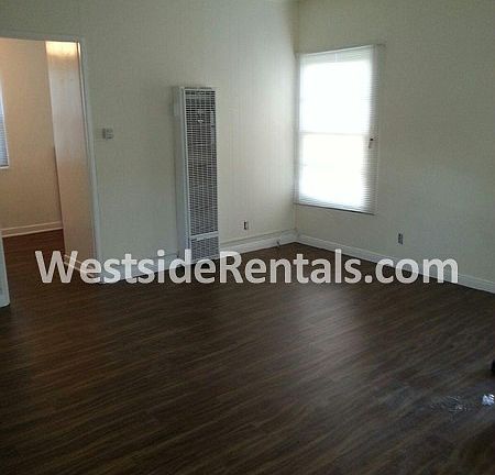 4th image of 5129 Cahuenga Blvd APT F