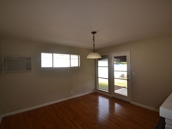 4th image of 6729 52nd St
