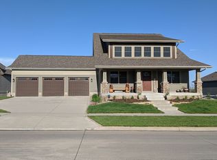 1709 SW Cascade Falls Dr, Ankeny, IA 50023