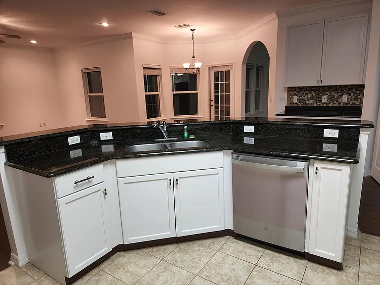 8184 SW 73rd Ln — Photo 15