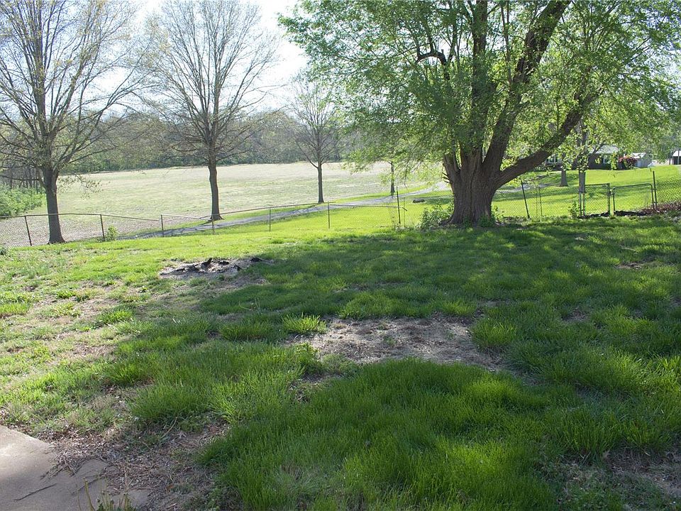 1335 Lakeview Dr, Waterloo, IL 62298 Zillow