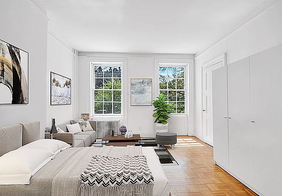 4th image of 48 Livingston St APT 3R