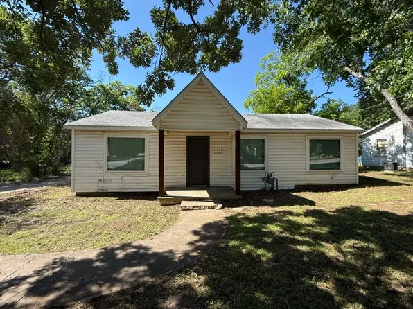 1519 Lindsey St, Denton, TX 76205