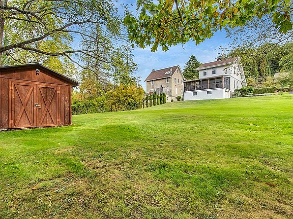 Spacious backyard