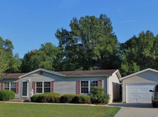 376 Timber Ridge Dr E, Oakwood, IL 61858