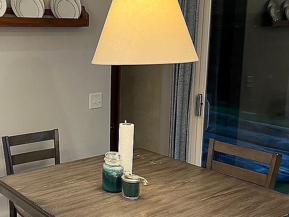 Kitchen nook sliders to pool