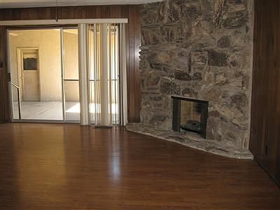 4th image of 2583 American River Dr
