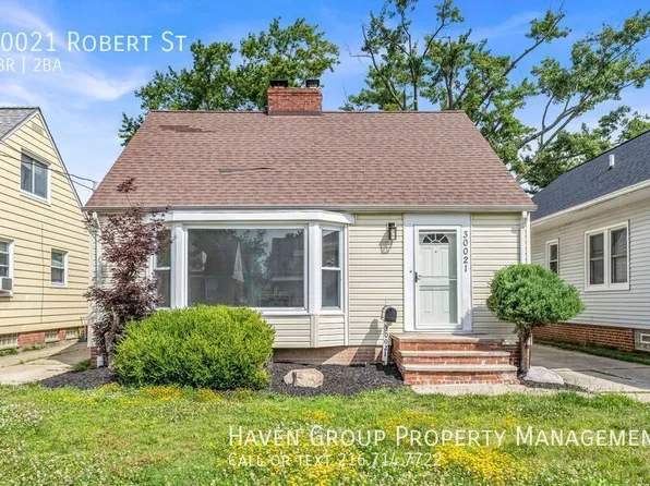 30021 Robert St, Wickliffe, OH 44092