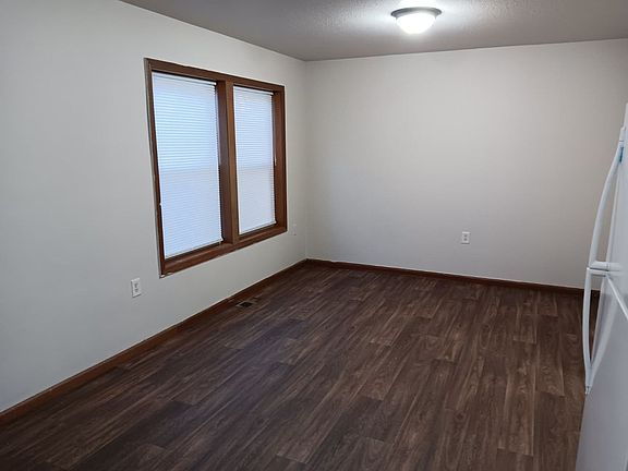 5th image of 306 S Yellow Springs St