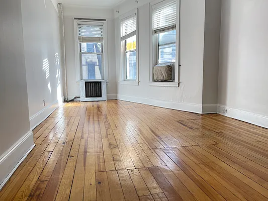 Rented by Compass | media 23