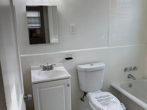 4th image of 4520 Eads St NE APT 2