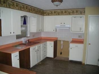 2nd image of 4224 Genny Lynn Dr