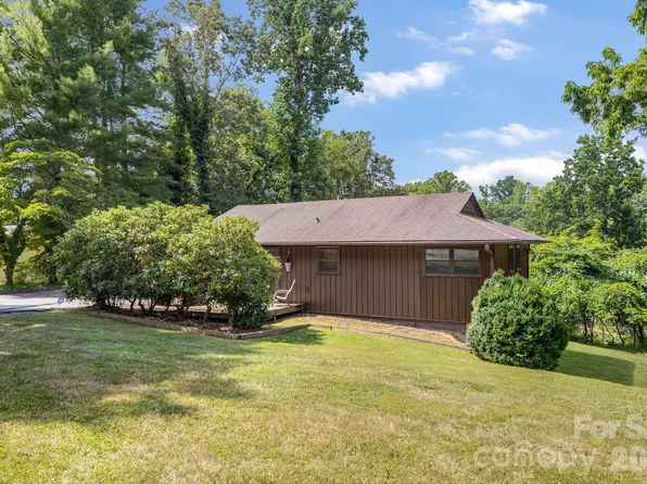 63 Baker Pl, Asheville, NC 28806