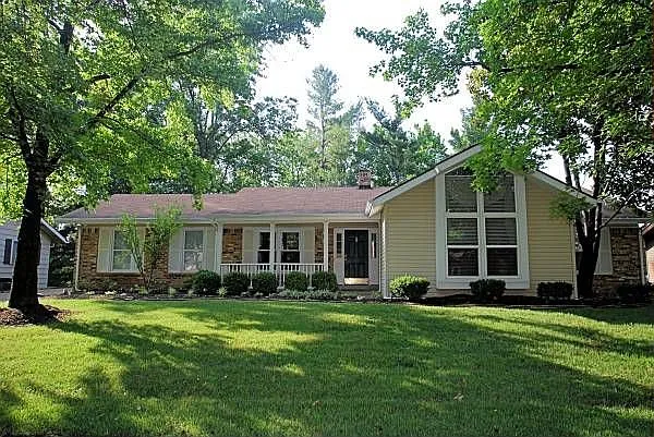 15239 Country Ridge Dr photo 1