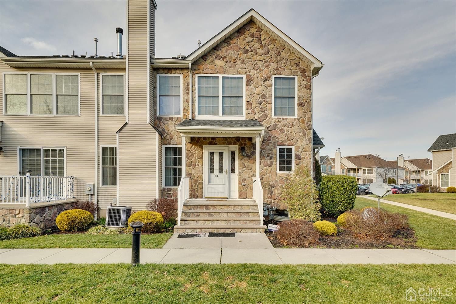 93 Chariot Ct, Piscataway, NJ 08854 Zillow