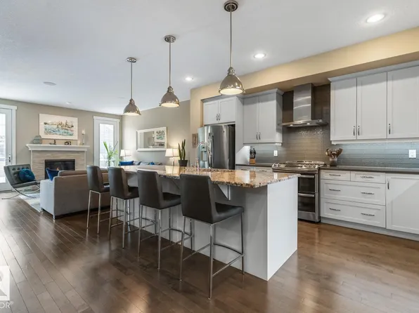 7432 Colonel Mewburn Rd NW, Edmonton, AB T5E 6V6