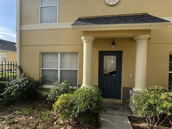 240 Hardcastle Pl, Valrico, FL 33594