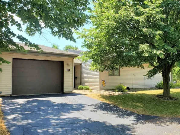 2223 Veterans Rd Unit 18, Morton, IL 61550