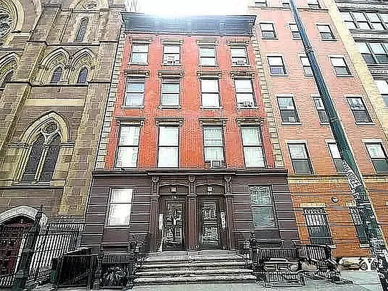 338 W 14th St #1D — Photo 6