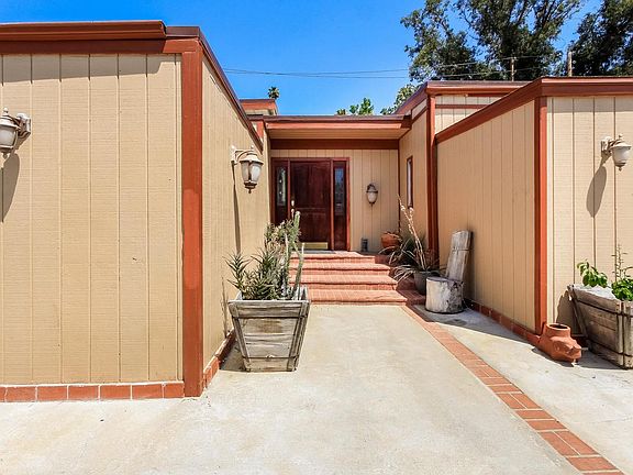4th image of 5190 Caspar Ave