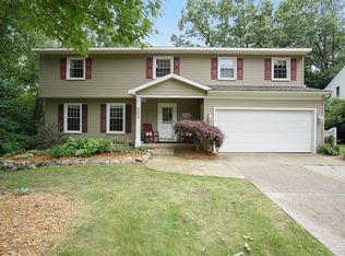 579 Rookway Dr SE, Ada, MI 49301