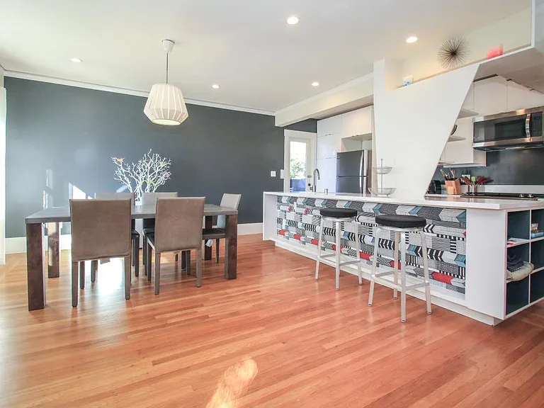 2403 Hillside Ave — Photo 11