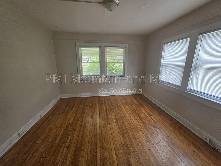 41 Westwood Pl #1 — Photo 10