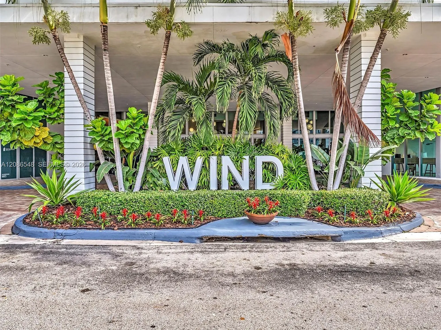 Wind Condo — Photo 1