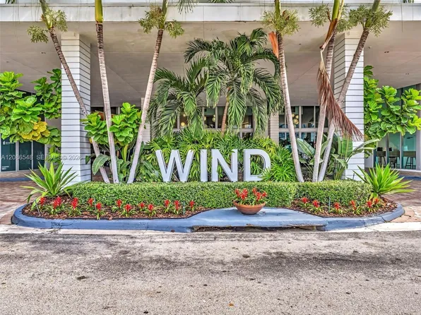 350 S Miami Ave, Miami, FL