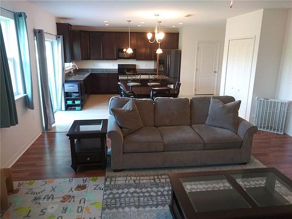 5th image of 484 Sardinia Cir