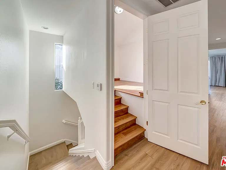 24819 Calle Cedro — Photo 21