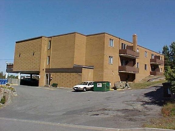 2nd image of 846 Prete St