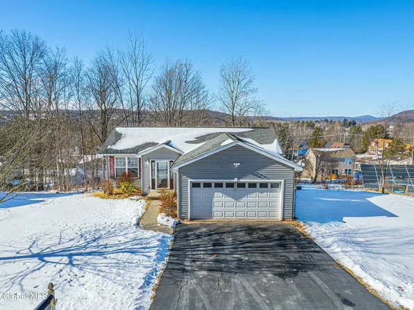 6 Marc Drive, Hoosick Falls, NY 12090