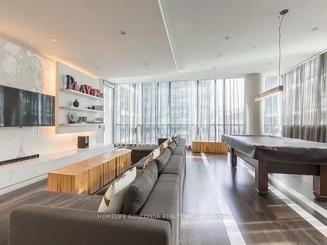 8 Charlotte St #511 — Photo 15