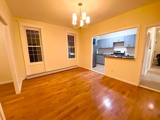 Rented by Amorelli Realty | media 6