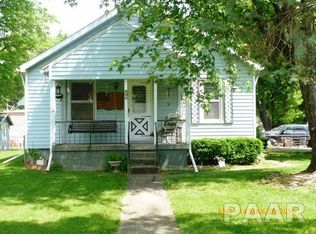 206 W Avenue J, Lewistown, IL 61542