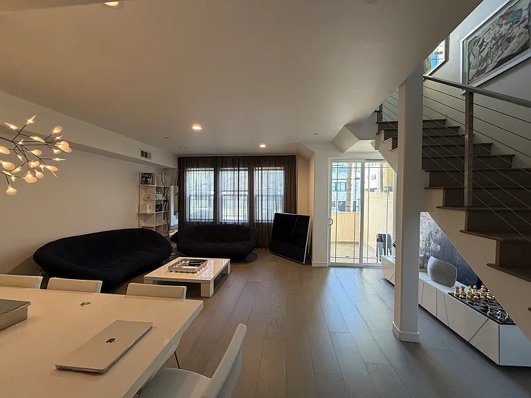 574 E Palm Ave #105 — Photo 10